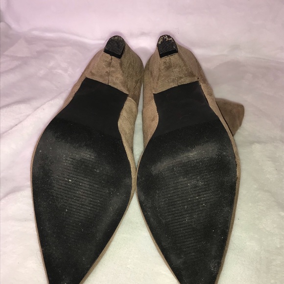 Tan suede ankle boots - Picture 4 of 4